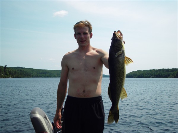 Mark's 29 inch walleye